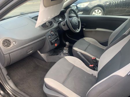 2011 Renault Clio #7