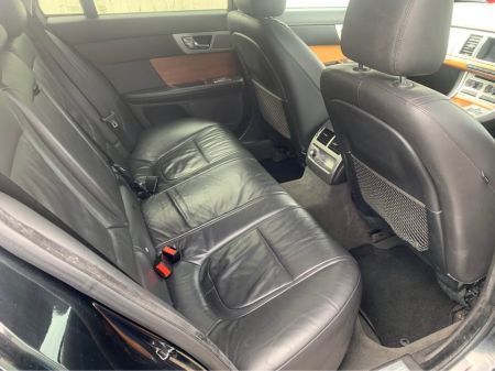 2014 Jaguar XF #2